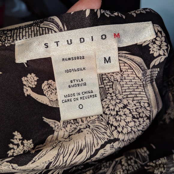 Silk Skirt - Picture 4 of 4